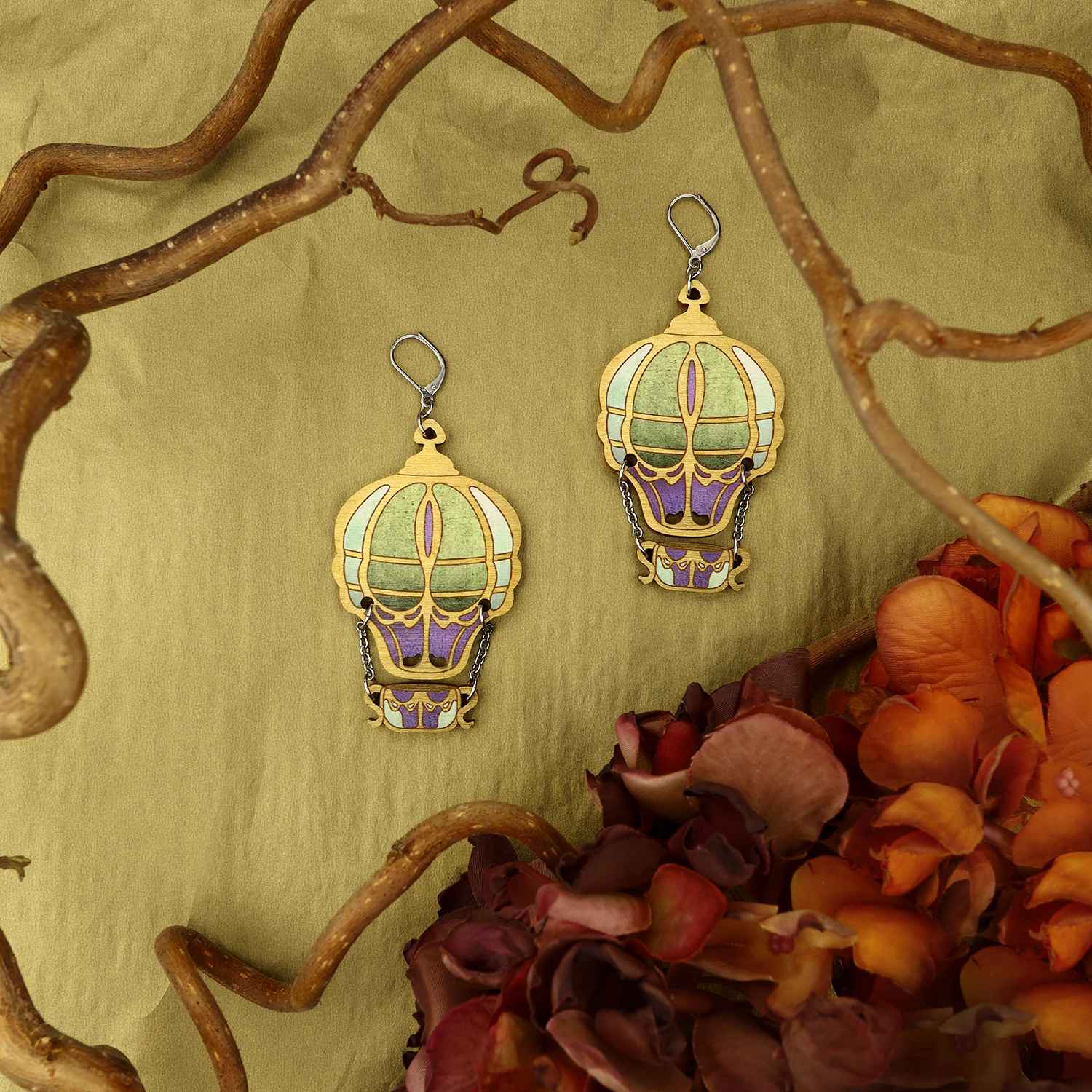 Kuumailmapallo korvakorut korilla violetti väri